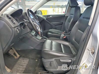 Zdjęcie 7 z 13 samochodu: 2017 VOLKSWAGEN TIGUAN S VIN:WVGBV7AX2HK013102 - miniatura