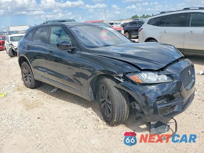 Czwarte zdjęcie samochodu z boku: 2019 JAGUAR F-PACE PREMIUM VIN:SADCJ2FX7KA610943 - miniatura