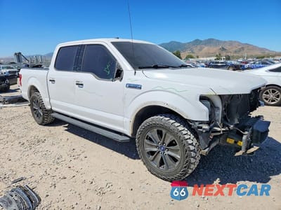 Czwarte zdjęcie samochodu z boku: 2018 FORD F150 SUPERCREW VIN:1FTEW1EP3JKD33606 - miniatura