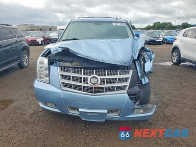 Piąte zdjęcie samochodu w środku: 2011 CADILLAC ESCALADE ESV PLATINUM VIN:1GYS4KEF8BR260418 - miniatura
