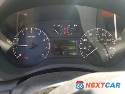 Zdjęcie 9 z 12 samochodu: 2017 NISSAN SENTRA S VIN:3N1AB7AP3HY225813 - miniatura