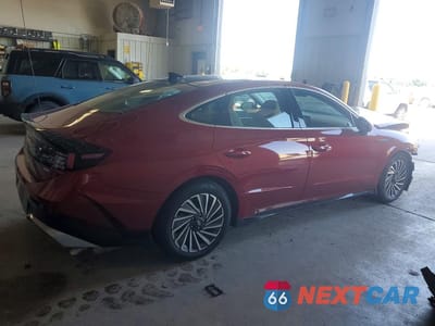 Trzecie zdjęcie samochodu z tyłu: 2024 HYUNDAI SONATA HYBRID LIMITED VIN:KMHL54JJ7RA091560 - miniatura
