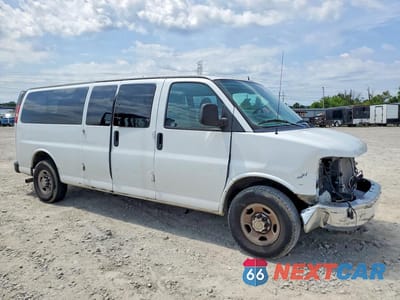 Czwarte zdjęcie samochodu z boku: 2013 CHEVROLET EXPRESS G3500 LT VIN:1GAZG1FG1D1182037 - miniatura