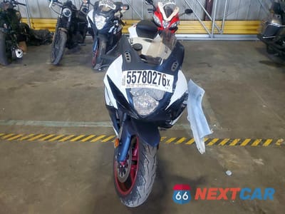 Drugie zdjęcie samochodu z przodu: 2024 SUZUKI GSX-R600 VIN:JS1GN7FA2R7100043 - miniatura