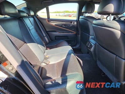 Zdjęcie 10 z 12 samochodu: 2017 LEXUS LS 460 VIN:JTHBL5EF9H5145948 - miniatura