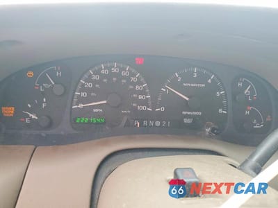 Zdjęcie 9 z 12 samochodu: 2001 LINCOLN NAVIGATOR VIN:5LMEU27R81LJ28117 - miniatura