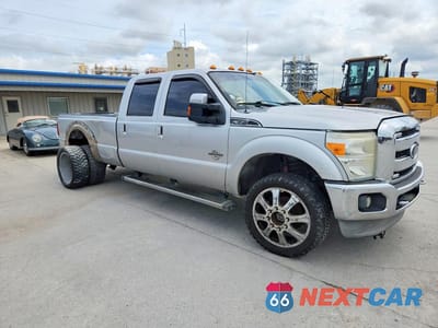 Czwarte zdjęcie samochodu z boku: 2012 FORD F350 SUPER DUTY VIN:1FT8W3DT7CEC18287 - miniatura