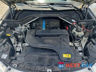 Zdjęcie 13 z 14 samochodu: 2018 BMW X5 XDR40E VIN:5UXKT0C52J0W02423 - miniatura