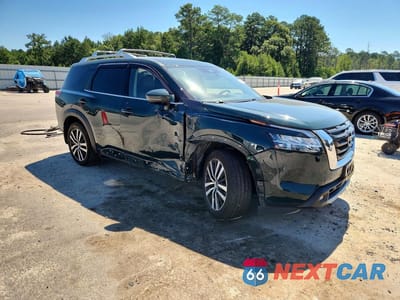 Czwarte zdjęcie samochodu z boku: 2023 NISSAN PATHFINDER PLATINUM VIN:5N1DR3DJ1PC240206 - miniatura