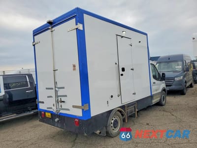 Trzecie zdjęcie samochodu z tyłu: 2023 FORD TRANSIT T-350 VIN:1FDBW5ZG8PKA23590 - miniatura