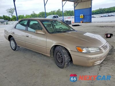 Czwarte zdjęcie samochodu z boku: 1998 TOYOTA CAMRY LE VIN:4T1BG22K0WU340602 - miniatura