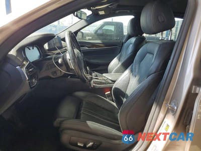 Zdjęcie 7 z 12 samochodu: 2018 BMW 530E VIN:WBAJA9C56JB249337 - miniatura