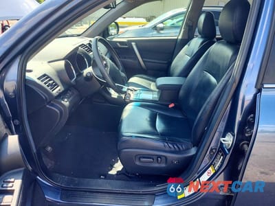 Zdjęcie 7 z 13 samochodu: 2013 TOYOTA HIGHLANDER SE VIN:5TDBK3EH3DS235465 - miniatura