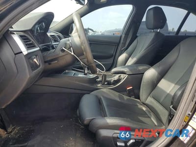 Zdjęcie 7 z 12 samochodu: 2017 BMW 320 I VIN:WBA8E1G5XHNU12532 - miniatura