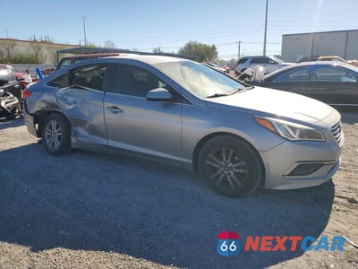 Czwarte zdjęcie samochodu z boku: 2016 HYUNDAI SONATA SE VIN:5NPE24AF1GH316868 - miniatura
