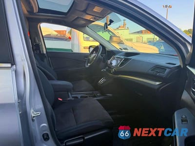 Piąte zdjęcie samochodu w środku: 2016 HONDA CR-V EX VIN:2HKRM4H53GH686776 - miniatura
