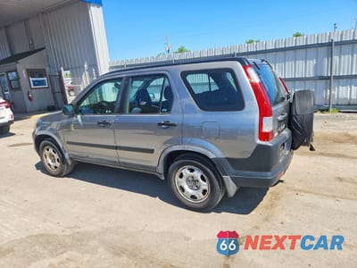 Drugie zdjęcie samochodu z przodu: 2005 HONDA CR-V LX VIN:SHSRD68525U308562 - miniatura