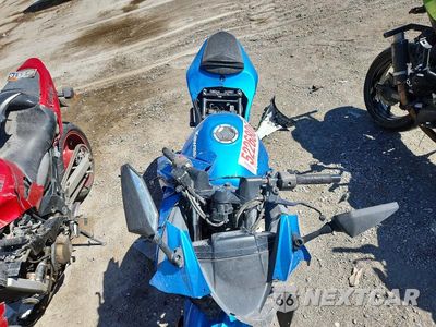 Piąte zdjęcie samochodu w środku: 2010 KAWASAKI EX250 J VIN:JKAEXMJ17ADA59487 - miniatura