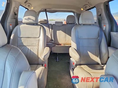 Zdjęcie 10 z 13 samochodu: 2015 TOYOTA SIENNA XLE 7-PASSENGER VIN:5TDDK3DC9FS117180 - miniatura