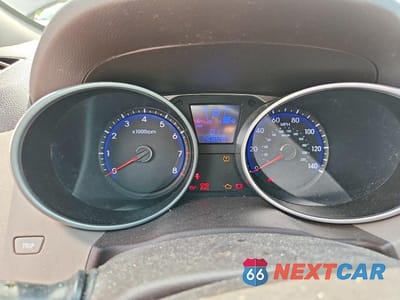 Zdjęcie 9 z 12 samochodu: 2012 HYUNDAI TUCSON GLS VIN:KM8JUCAC1CU415808 - miniatura
