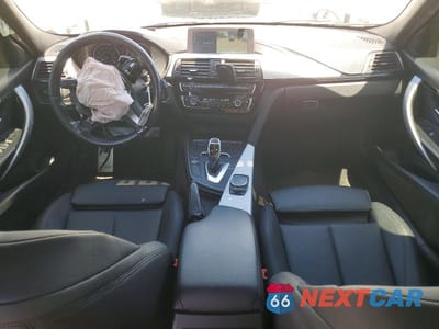 Zdjęcie 8 z 13 samochodu: 2018 BMW 330 XI VIN:WBA8D9G53JNU66620 - miniatura