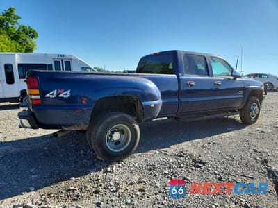 Trzecie zdjęcie samochodu z tyłu: 2002 CHEVROLET SILVERADO K3500 VIN:1GCJK33192F121954 - miniatura