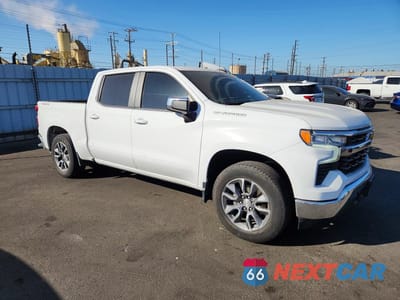 Czwarte zdjęcie samochodu z boku: 2023 CHEVROLET SILVERADO K1500 LT-L VIN:3GCPDKEK1PG255707 - miniatura