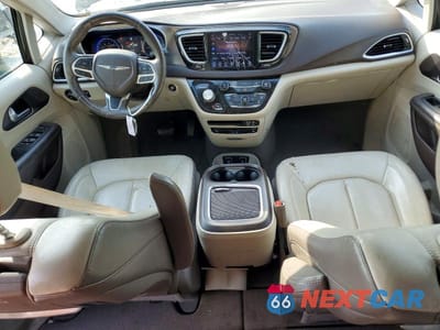 Zdjęcie 8 z 13 samochodu: 2017 CHRYSLER PACIFICA EHYBRID PLATINUM VIN:2C4RC1EG6HR689201 - miniatura