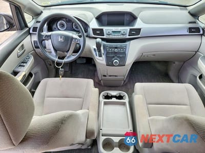 Zdjęcie 8 z 13 samochodu: 2012 HONDA ODYSSEY EX VIN:5FNRL5H44CB136429 - miniatura