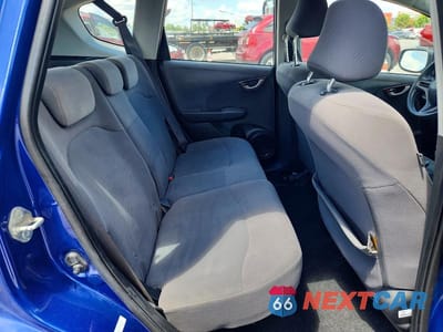 Zdjęcie 10 z 12 samochodu: 2010 HONDA FIT VIN:JHMGE8G2XAS000095 - miniatura