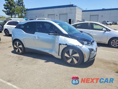 Czwarte zdjęcie samochodu z boku: 2016 BMW I3 VIN:WBY1Z4C50GV508070 - miniatura