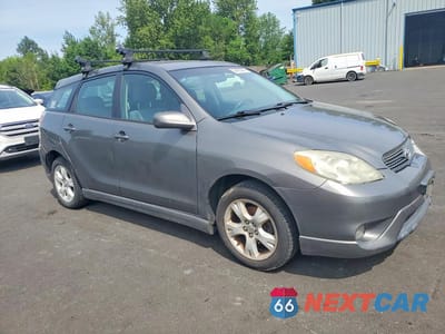 Czwarte zdjęcie samochodu z boku: 2005 TOYOTA MATRIX XR VIN:2T1LR32E85C499706 - miniatura