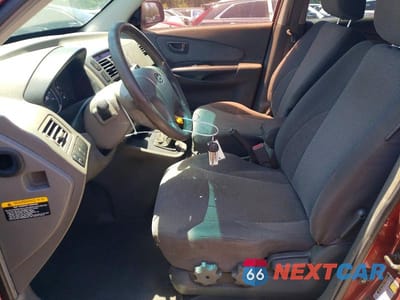 Zdjęcie 7 z 13 samochodu: 2006 HYUNDAI TUCSON GL VIN:KM8JM12B56U437504 - miniatura