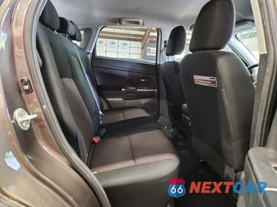 Zdjęcie 11 z 13 samochodu: 2018 MITSUBISHI OUTLANDER SPORT ES VIN:JA4AR3AU1JZ029625 - miniatura