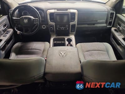 Zdjęcie 8 z 12 samochodu: 2019 RAM 1500 CLASSIC SLT VIN:1C6RR6LT2KS627058 - miniatura