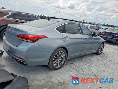 Trzecie zdjęcie samochodu z tyłu: 2015 HYUNDAI GENESIS 3.8L VIN:KMHGN4JE7FU047671 - miniatura