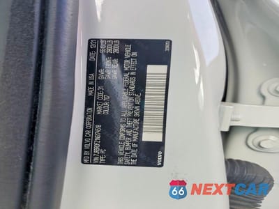 Zdjęcie 12 z 12 samochodu: 2022 VOLVO S60 T8 RECHARGE R-DESIGN EXPRESSIO VIN:7JRBR0FZ1NG174518 - miniatura