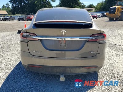 Zdjęcie 6 z 12 samochodu: 2016 TESLA MODEL X VIN:5YJXCAE48GF000461 - miniatura