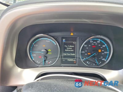 Zdjęcie 9 z 13 samochodu: 2018 TOYOTA RAV4 HYBRID LE VIN:JTMRJREVXJD254340 - miniatura
