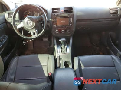 Zdjęcie 8 z 12 samochodu: 2010 VOLKSWAGEN JETTA SE VIN:3VWRZ7AJ1AM045635 - miniatura
