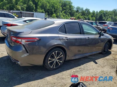 Trzecie zdjęcie samochodu z tyłu: 2019 TOYOTA CAMRY SE VIN:4T1B11HK4KU730874 - miniatura