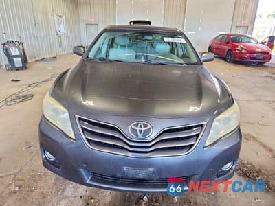 Piąte zdjęcie samochodu w środku: 2011 TOYOTA CAMRY XLE V6 VIN:4T1BK3EK0BU626217 - miniatura