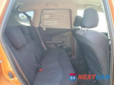 Zdjęcie 11 z 13 samochodu: 2011 HONDA FIT SPORT VIN:JHMGE8H67BS008755 - miniatura