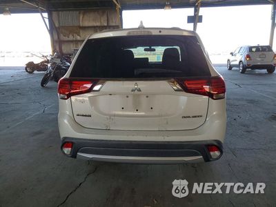 Zdjęcie 6 z 13 samochodu: 2017 MITSUBISHI OUTLANDER ES VIN:JA4AD2A34HZ033677 - miniatura