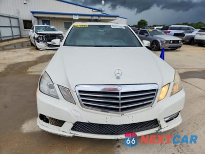 Piąte zdjęcie samochodu w środku: 2012 MERCEDES-BENZ E 350 VIN:WDDHF5KB2CA555596 - miniatura