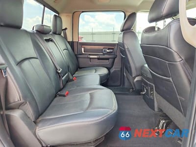 Zdjęcie 10 z 12 samochodu: 2018 RAM 1500 LARAMIE VIN:1C6RR7NM9JS249038 - miniatura