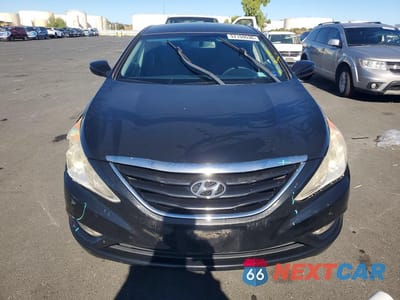 Piąte zdjęcie samochodu w środku: 2013 HYUNDAI SONATA GLS VIN:5NPEB4AC1DH792491 - miniatura