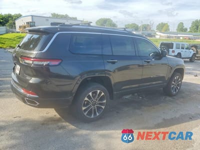 Trzecie zdjęcie samochodu z tyłu: 2023 JEEP GRAND CHEROKEE L OVERLAND VIN:1C4RJKDG7P8831076 - miniatura