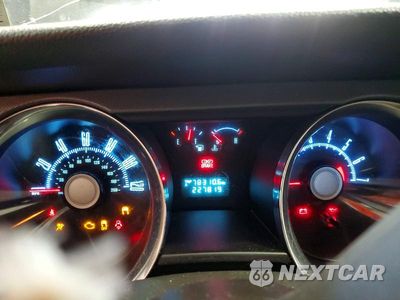 Zdjęcie 9 z 12 samochodu: 2010 FORD MUSTANG VIN:1ZVBP8AN9A5134097 - miniatura