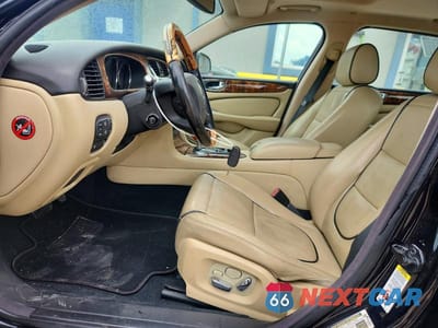 Zdjęcie 7 z 12 samochodu: 2009 JAGUAR XJ8 L VIN:SAJWA79B69SH30506 - miniatura